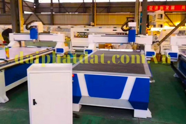 Máy khắc cnc kim loại mini bền nhất là loại nào